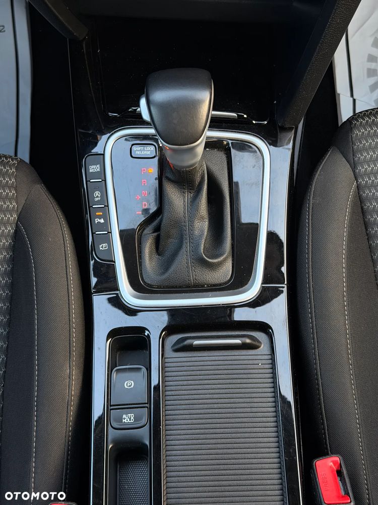 Kia Ceed 1.6 CRDi DCT Spirit - 18