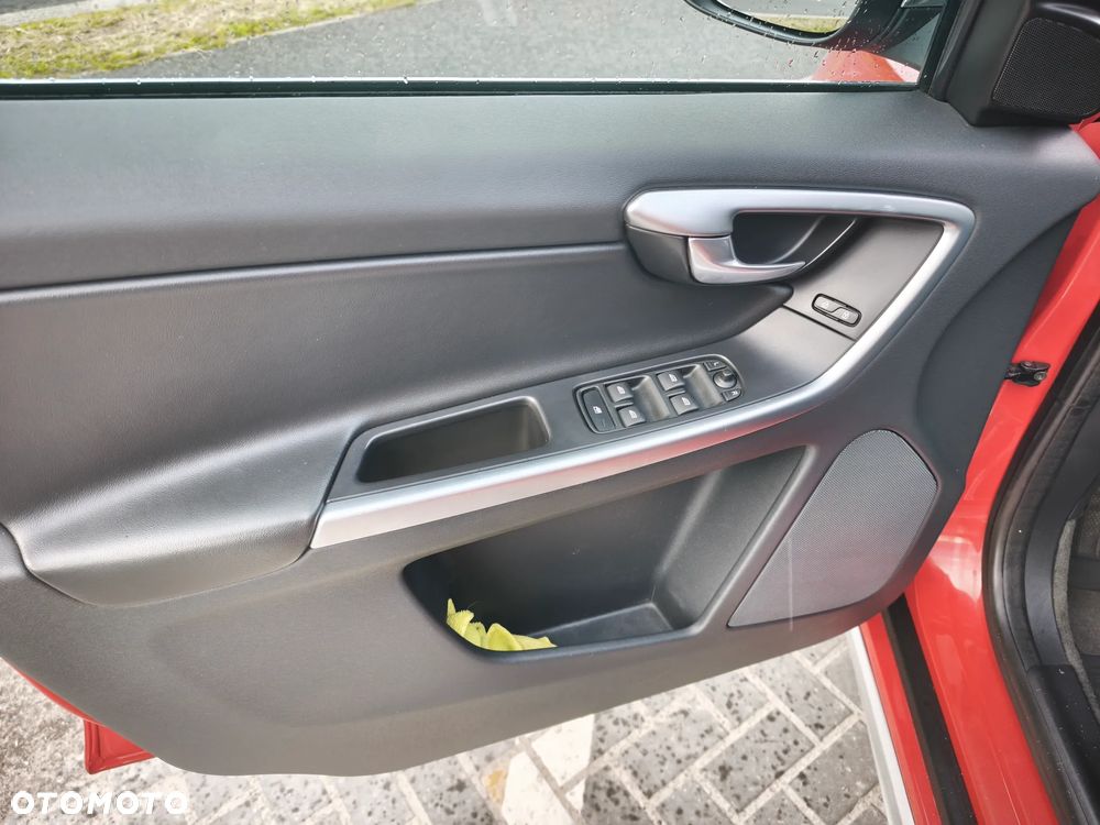 Volvo XC 60 - 16