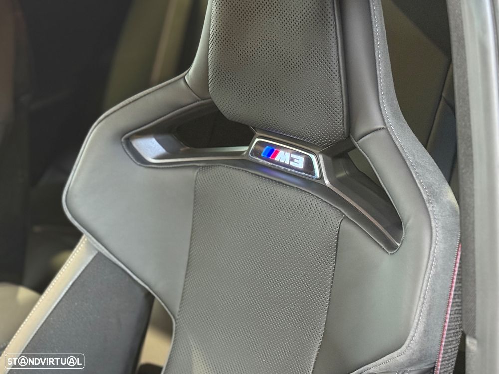 BMW M3 Competition xDrive - 36