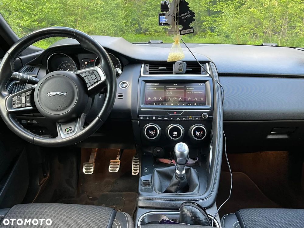 Jaguar E-Pace 2.0 i4D AWD R-Dynamic - 14