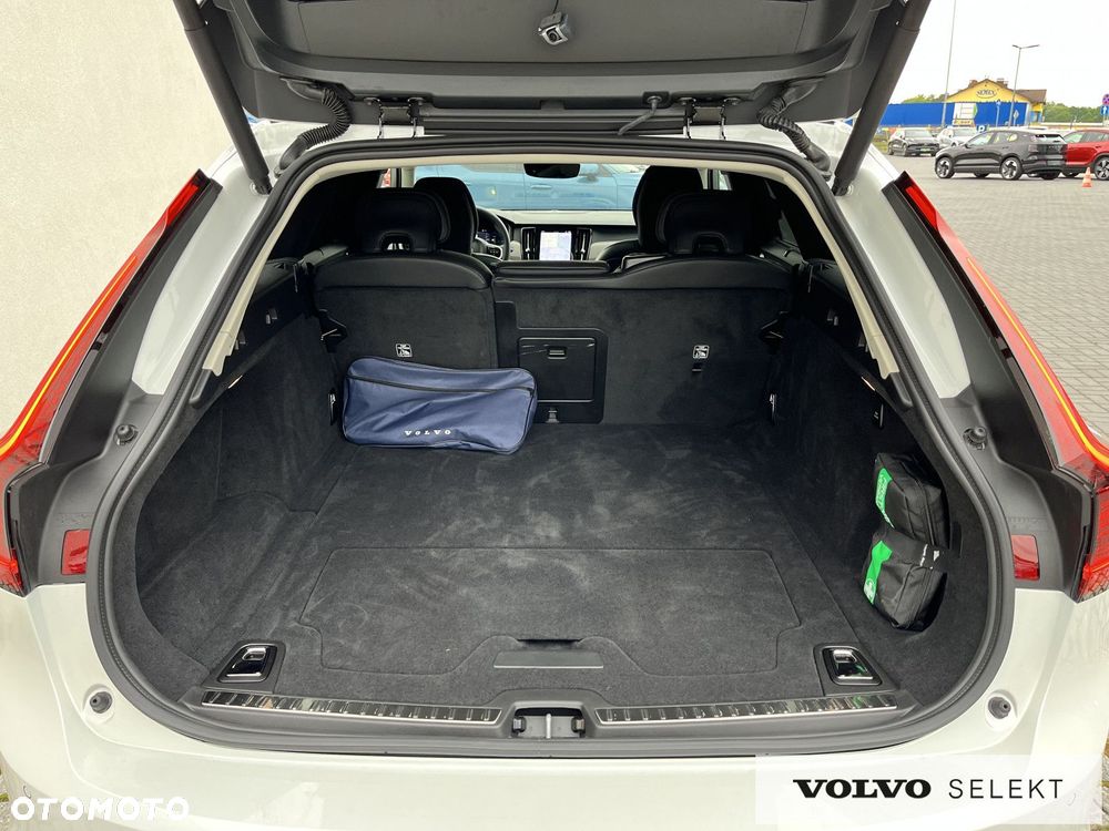 Volvo V90 - 39