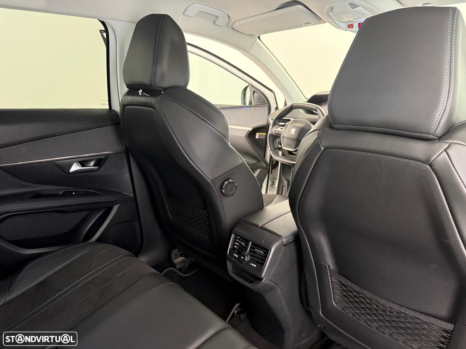 Peugeot 3008 1.5 BlueHDi Crossway EAT8 - 13