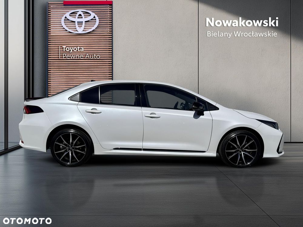Toyota Corolla 1.8 Hybrid GR Sport - 27