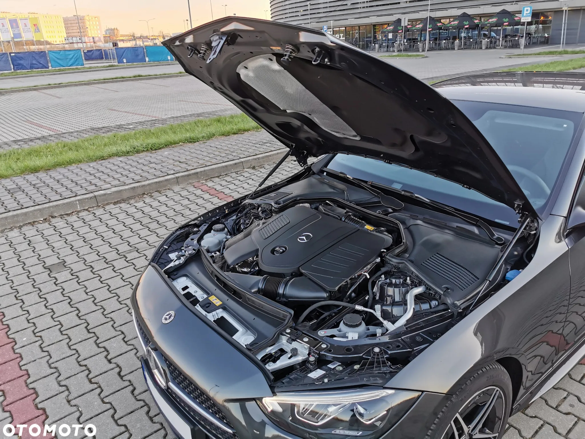 Mercedes-Benz Klasa C 180 mHEV AMG - 27