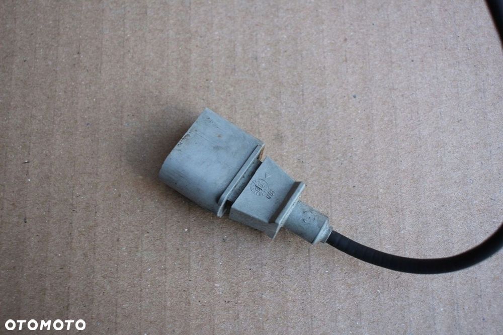 Czujnik położenia wału VW AUDI SEAT SKODA benzyna 0261210148 - 2