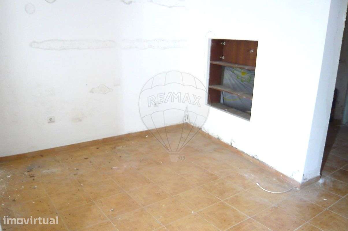 Moradia T1 para venda - Grande imagem: 3/21