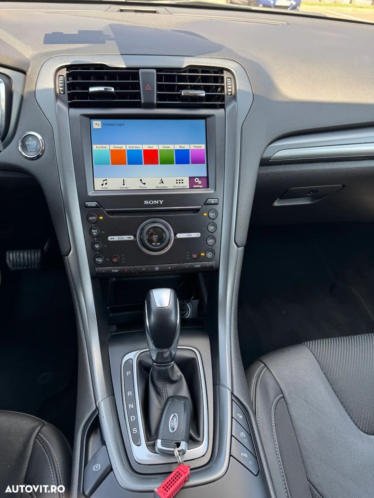 Ford Mondeo 2.0 TDCi Powershift Titanium - 38