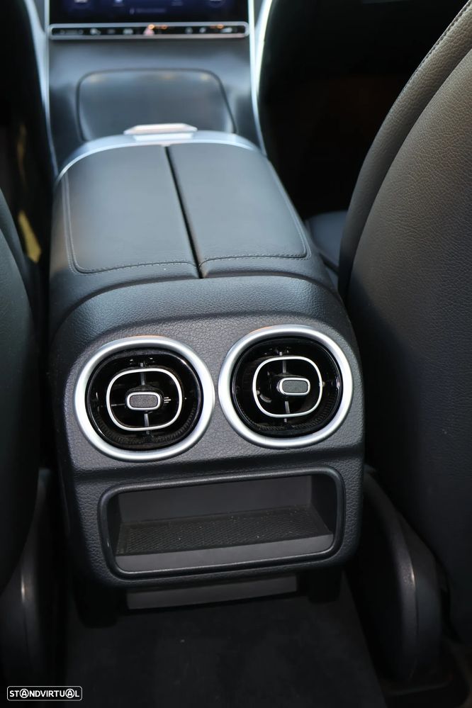 Mercedes-Benz C 300 - 13