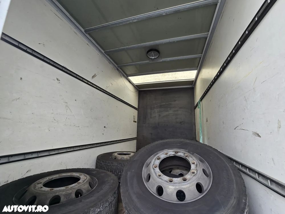 Mercedes-Benz Sprinter - 7