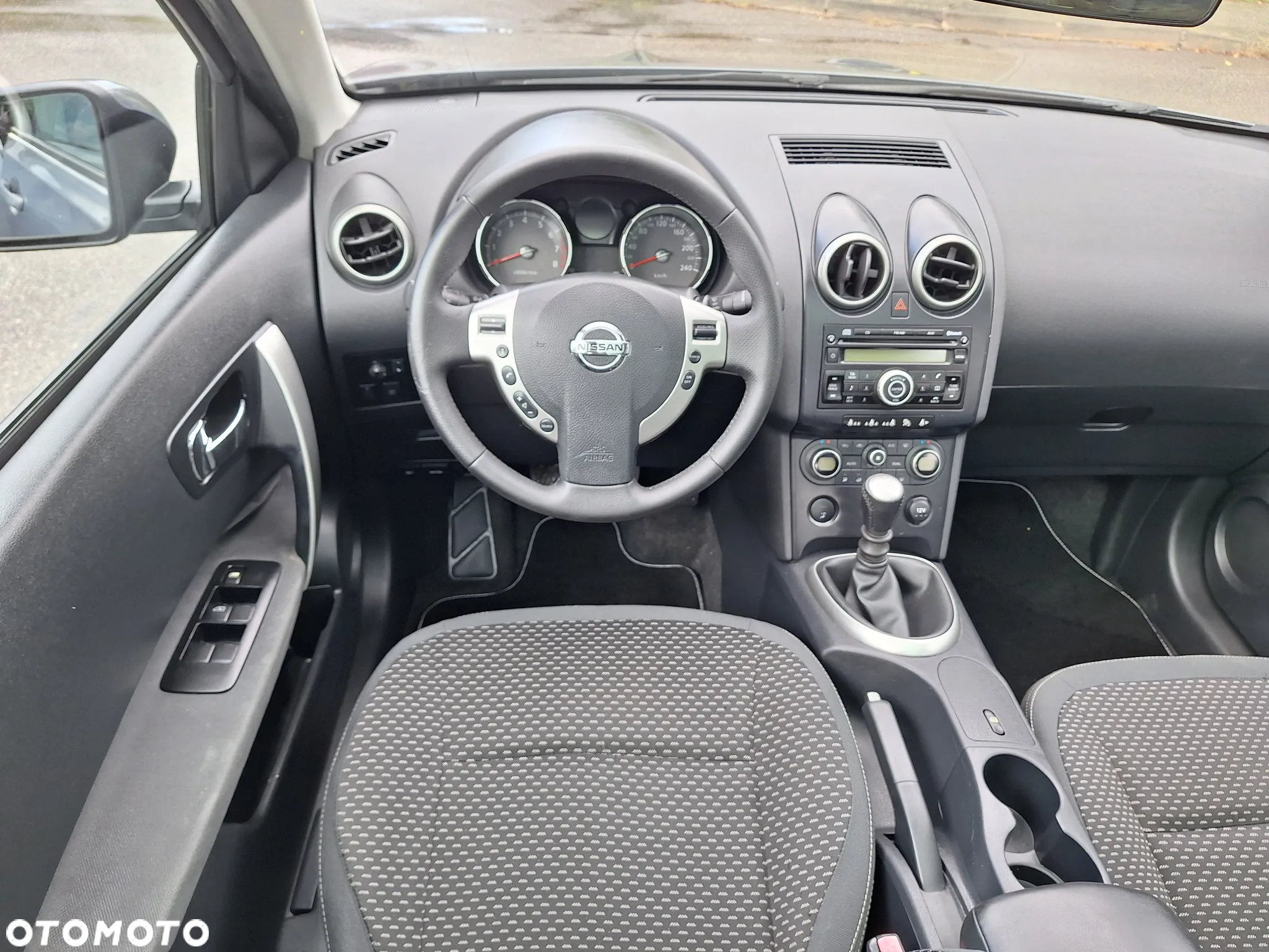 Nissan Qashqai - 23