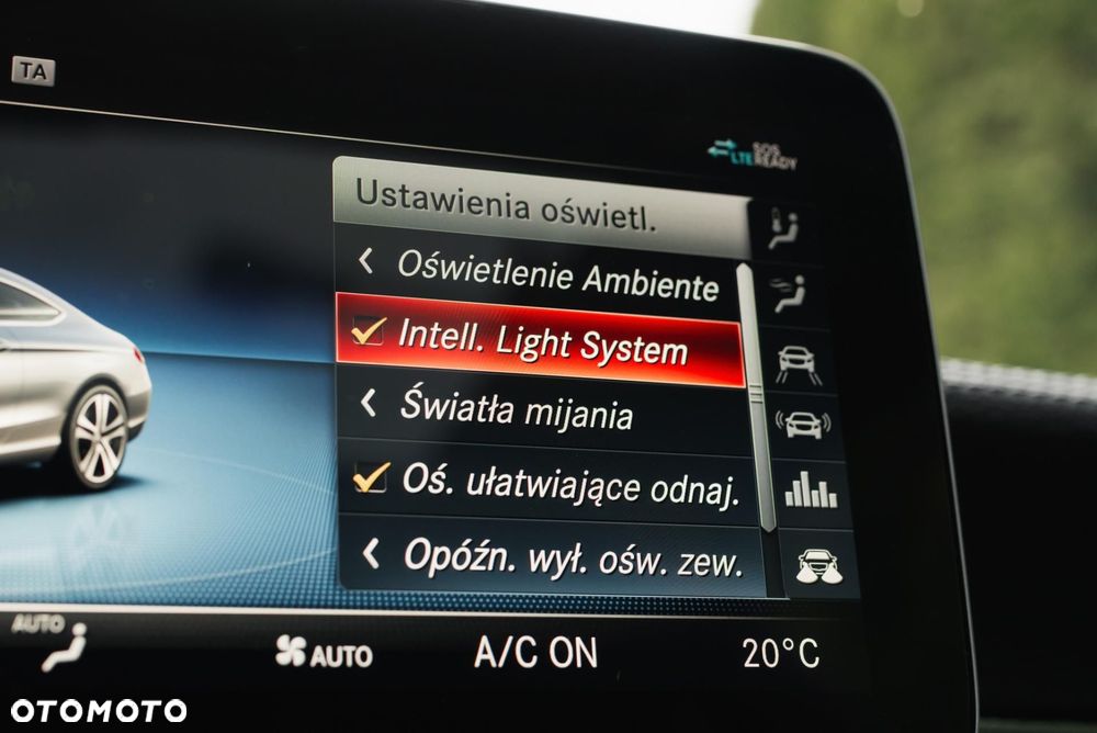 Mercedes-Benz Klasa C 200 4MATIC 9G-TRONIC - 24