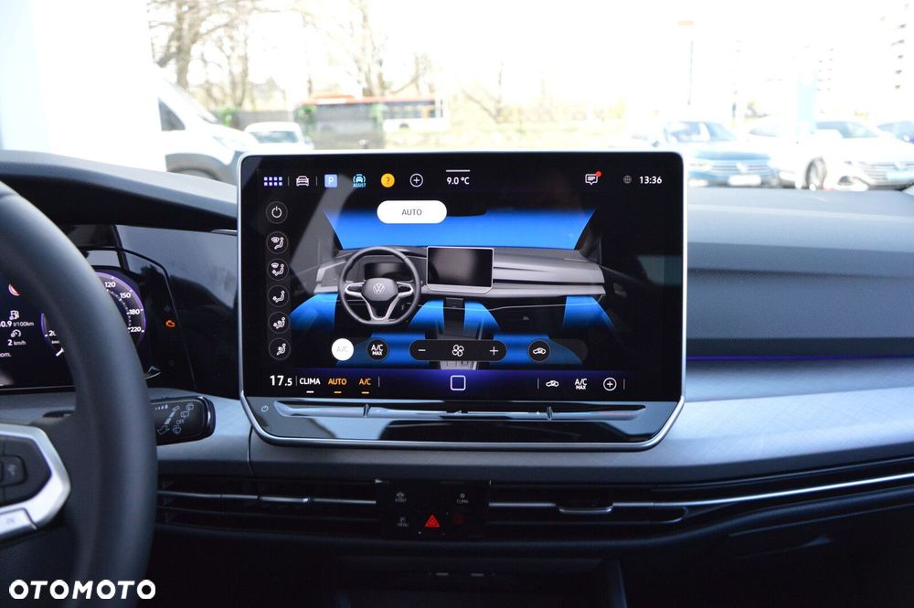 Volkswagen Golf Variant 1.5 eTSI mHEV Life Plus DSG - 17