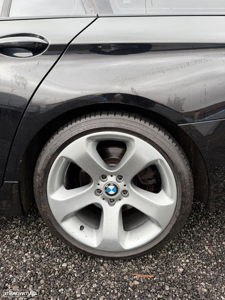 BMW 525 d Pack M - 14