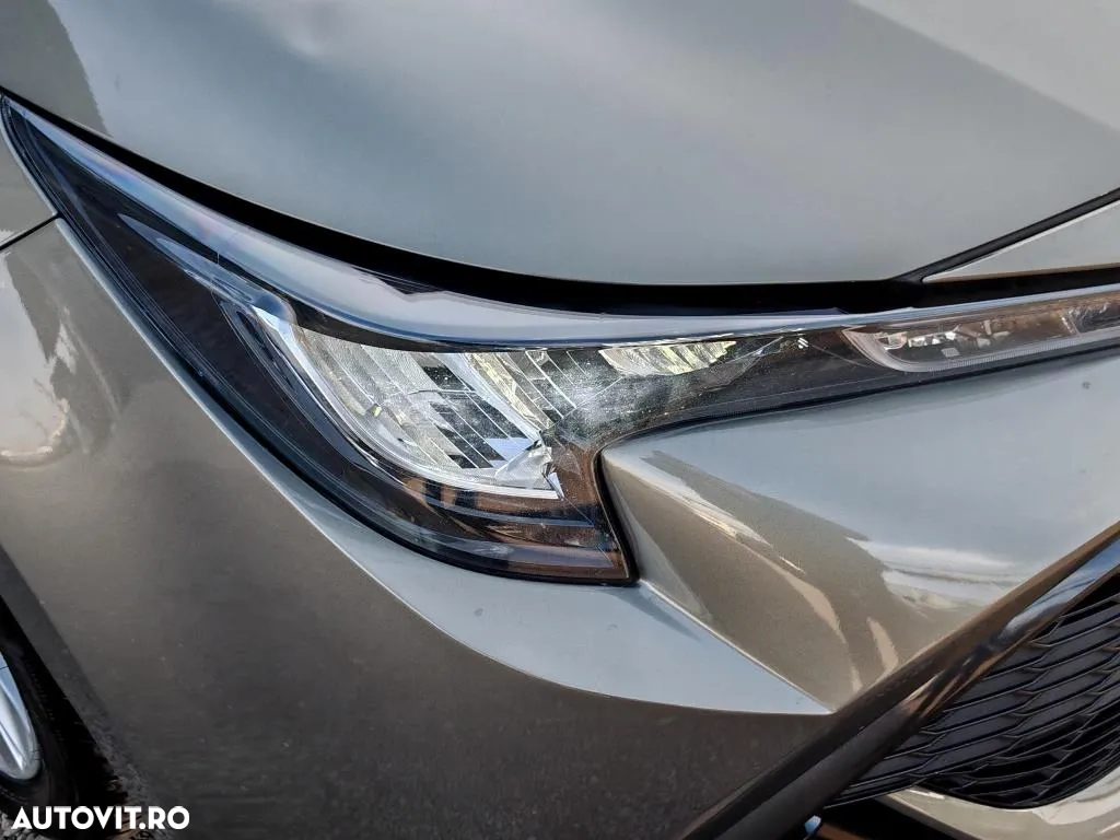Toyota Corolla 1.8 Hybrid Comfort - 35