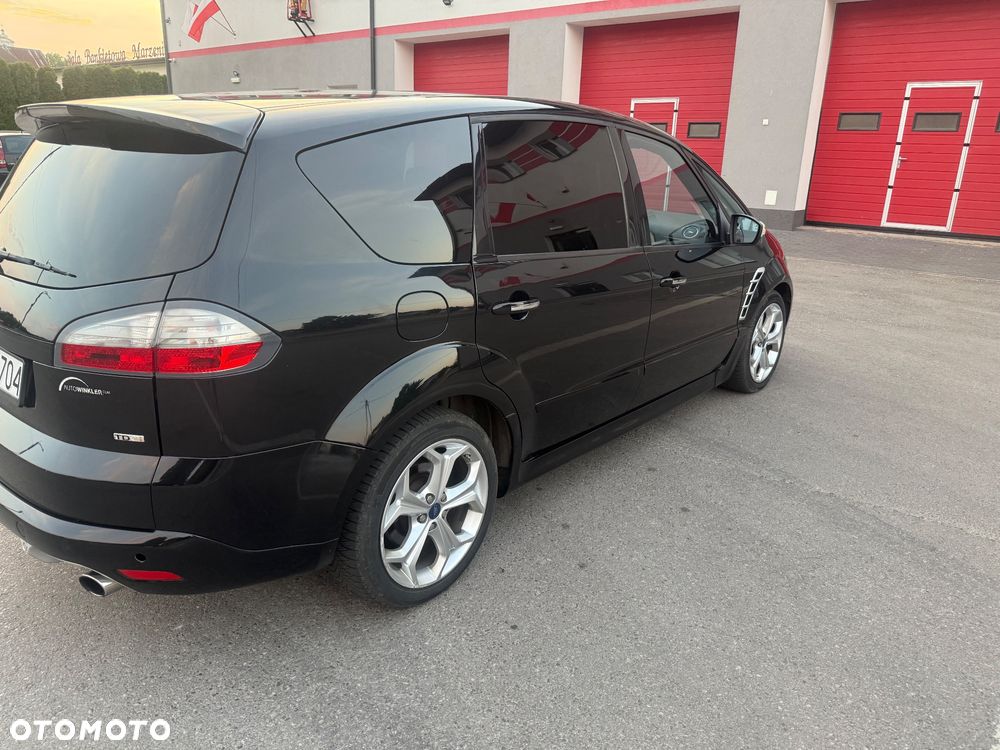Ford S-Max - 35