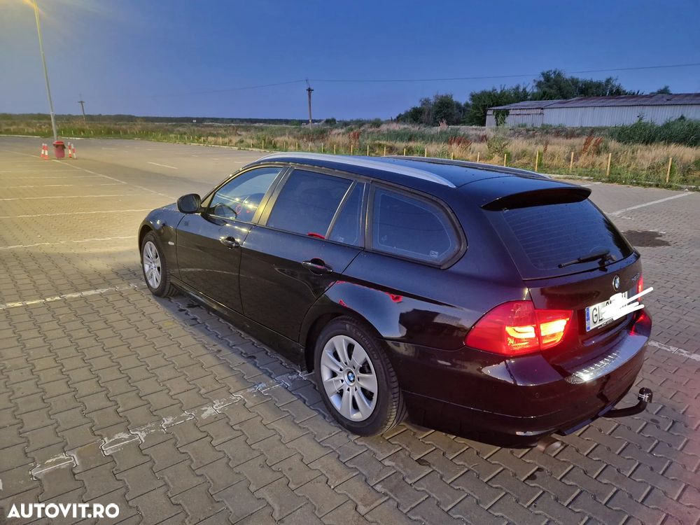 BMW Seria 3 318d DPF Aut. Edition Sport - 10
