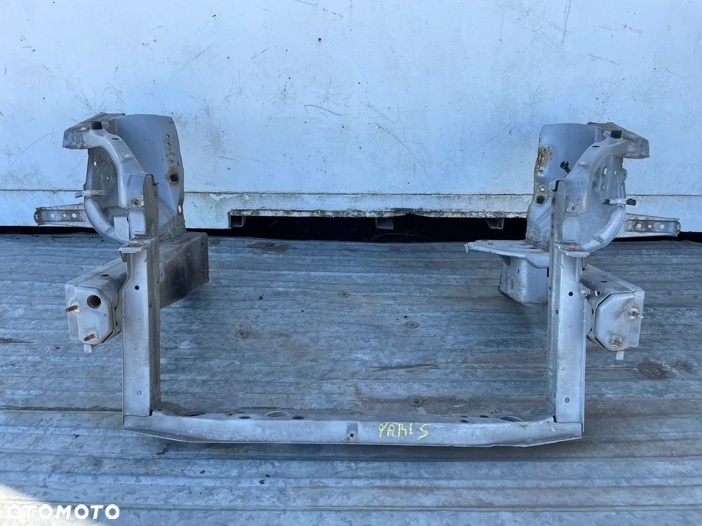 Belka pod chlodnice podluznica okular przod 199 Toyota Yaris I 1 Japonia - 1