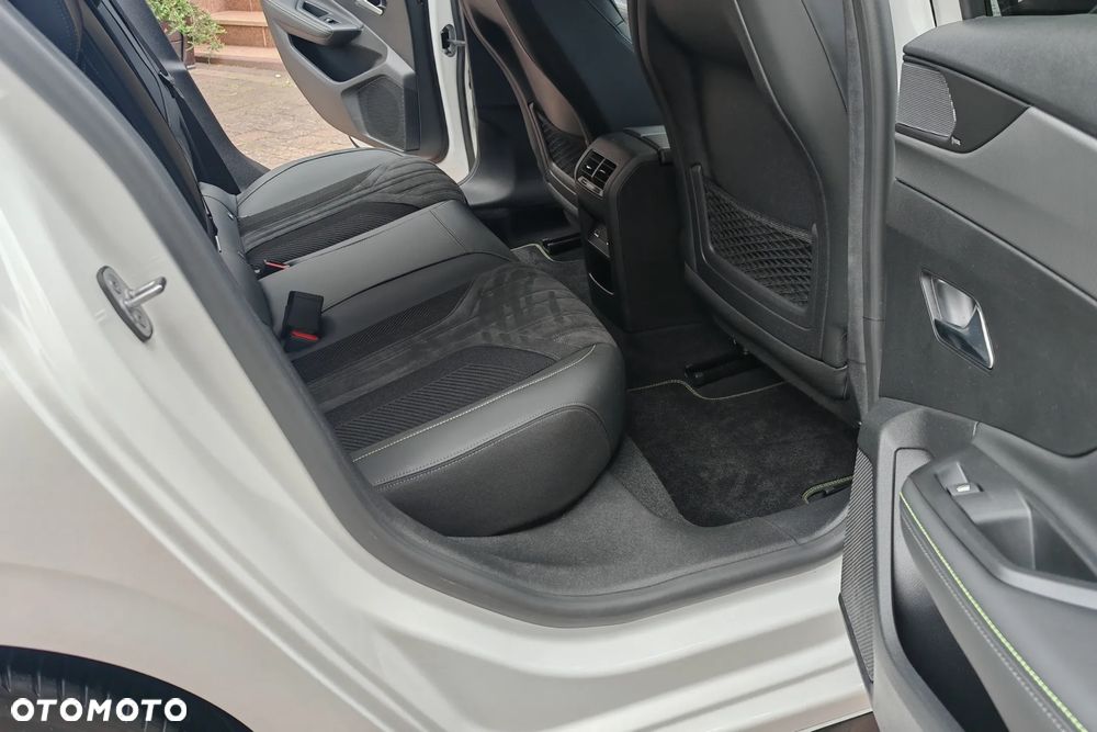 Peugeot 308 1.2 PureTech GT Pack S&S EAT8 - 11