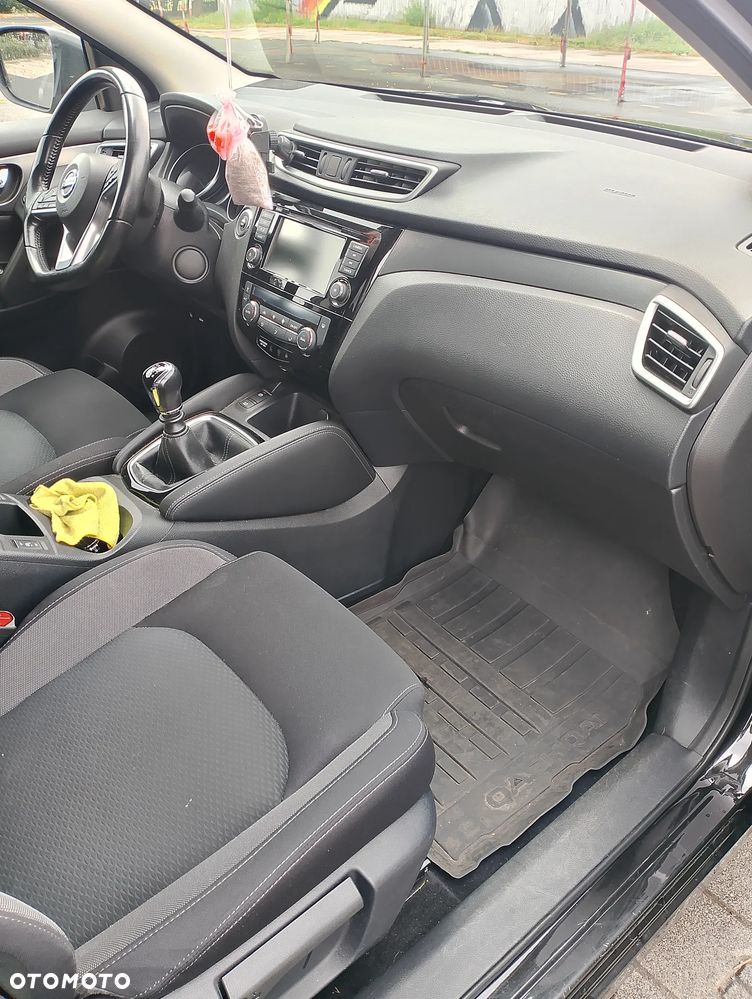 Nissan Qashqai - 14