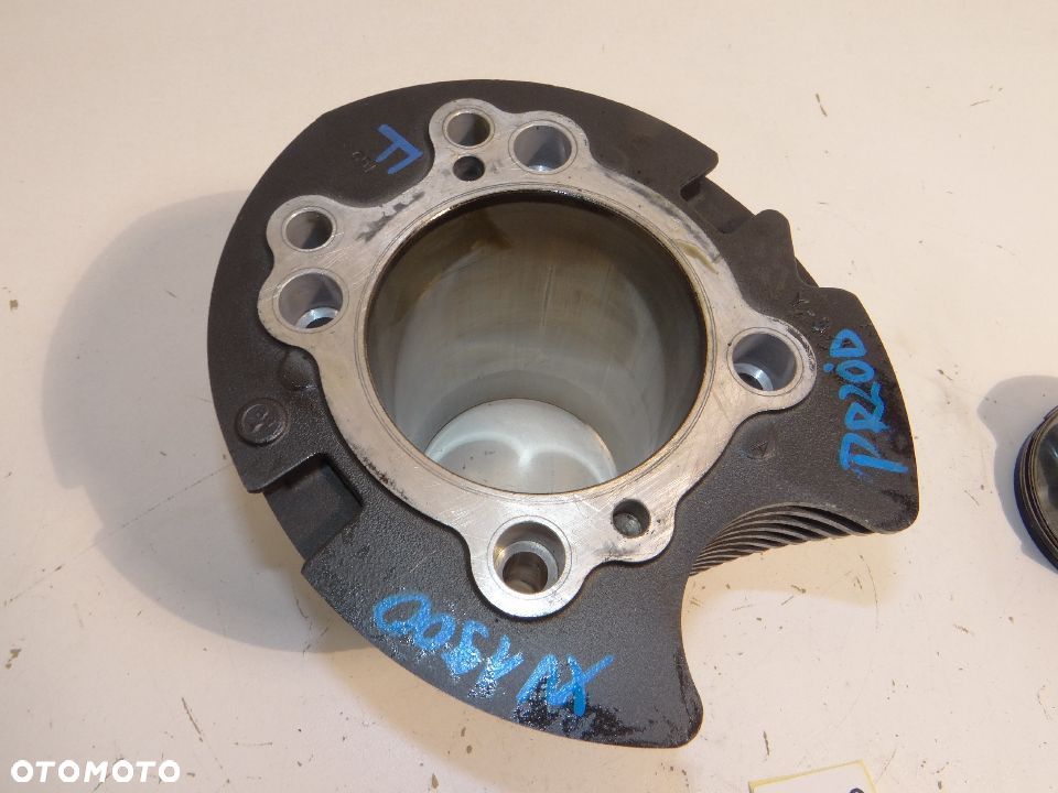 Yamaha XV 1900 Midnight Star cylinder przód + tłok pierścienie Y003 - 9