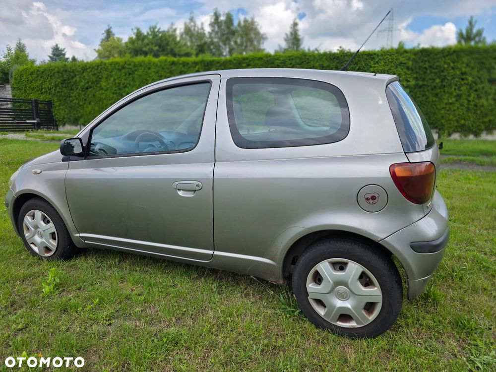 Toyota Yaris 1.4 D-4D - 3
