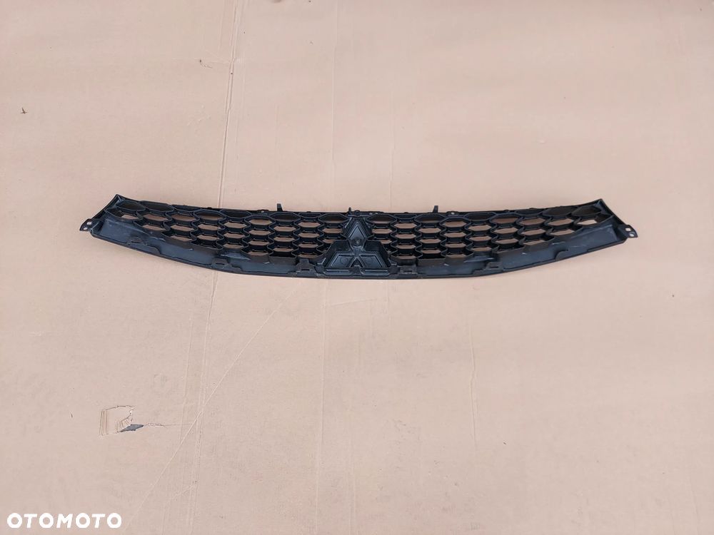Lancer X Lift 16-17 Atrapa Grill Zderzaka - 2