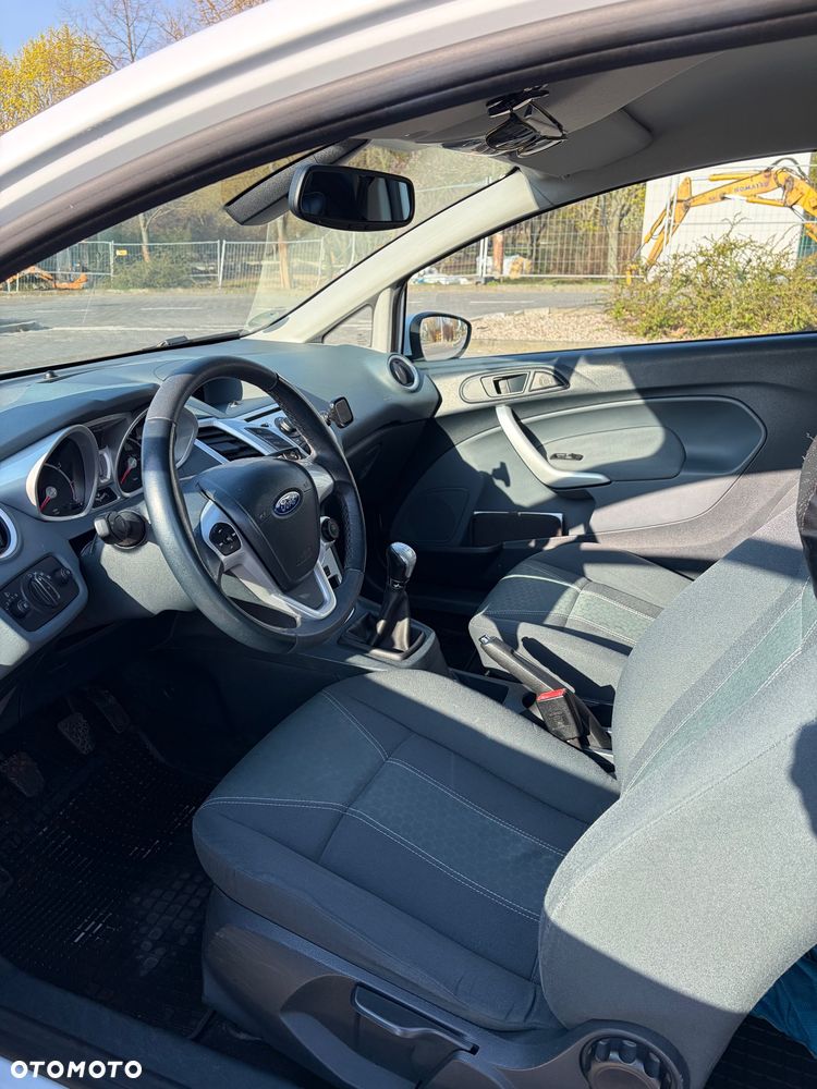 Ford Fiesta 1.4 Titanium - 8