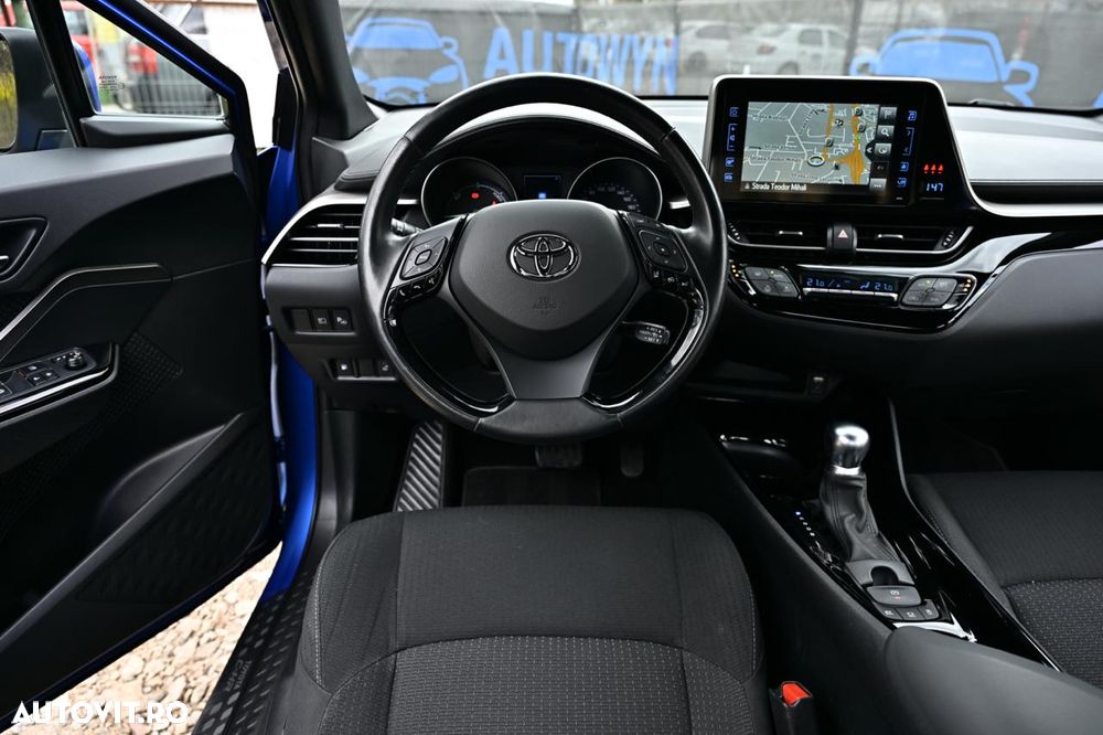 Toyota C-HR Lounge - 28