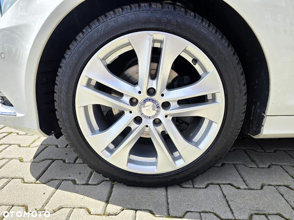 Mercedes-Benz Klasa C 180 CGI Automatik BlueEFFICIENCY SPORT EDITION - 18