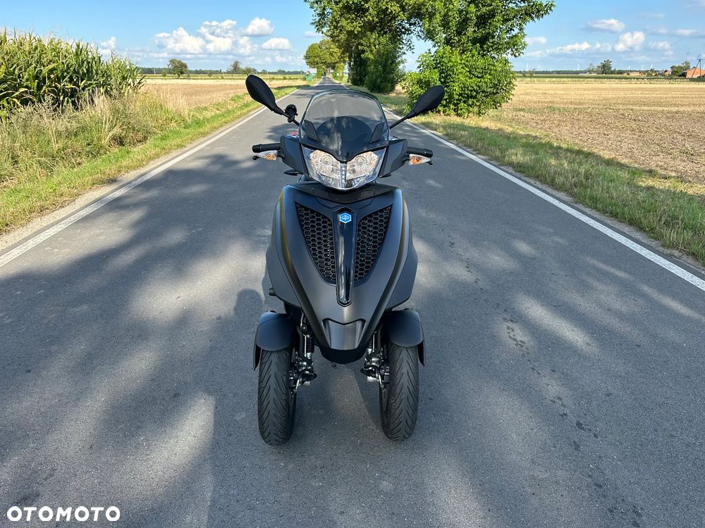 Piaggio MP-3 - 3