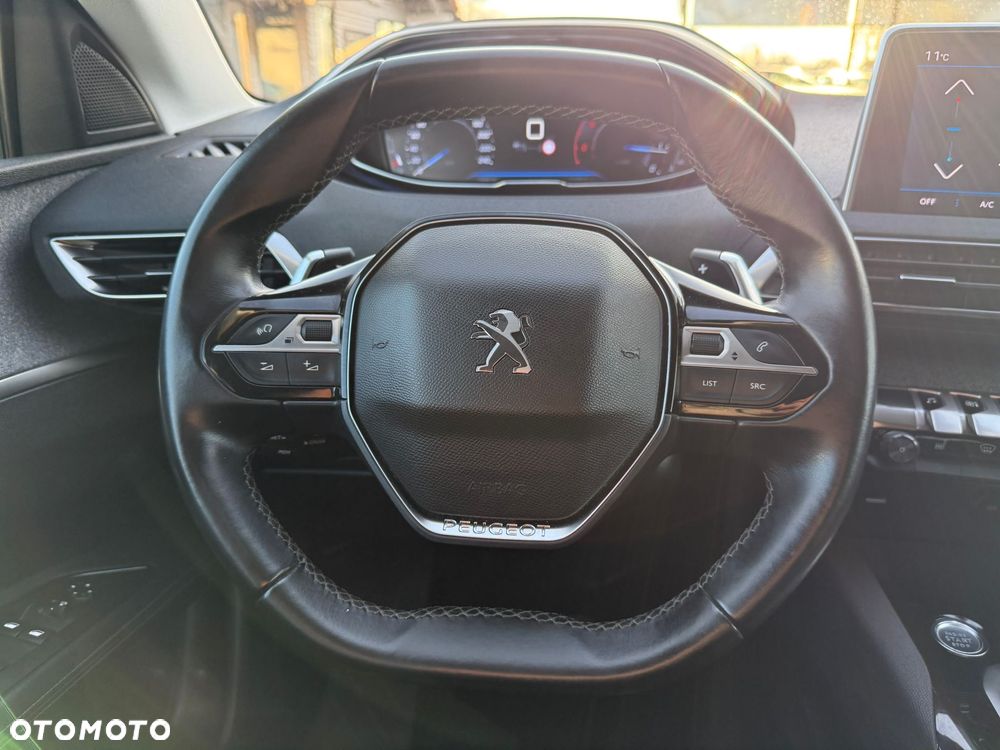Peugeot 3008 1.5 BlueHDi Active S&S EAT8 - 28