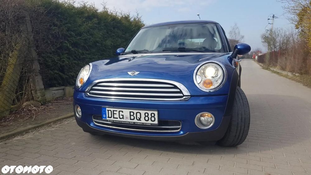 MINI Cooper Standard - 1
