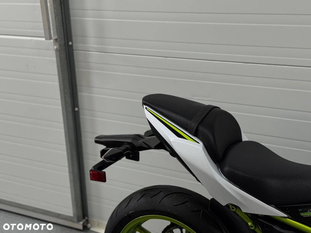 Kawasaki Z - 7