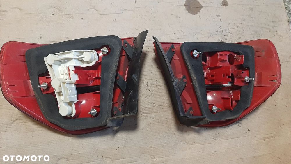 Lampa tył BMW E90 prawa lub lewa  6937457[8] - 2