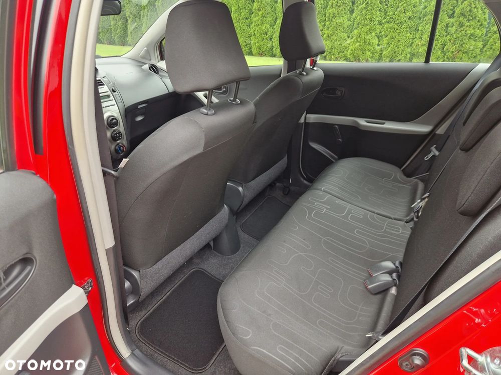 Toyota Yaris 1.33 VVT-i Cool - 39