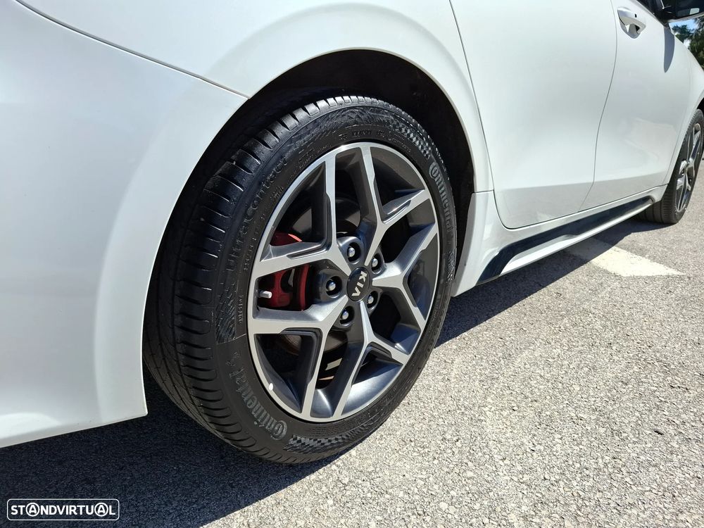 Kia ProCeed 1.6 CRDi GT Line+SRF - 9