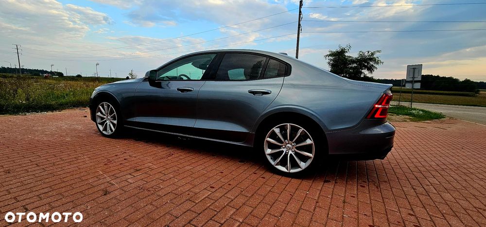 Volvo S60 T5 Momentum Pro - 5