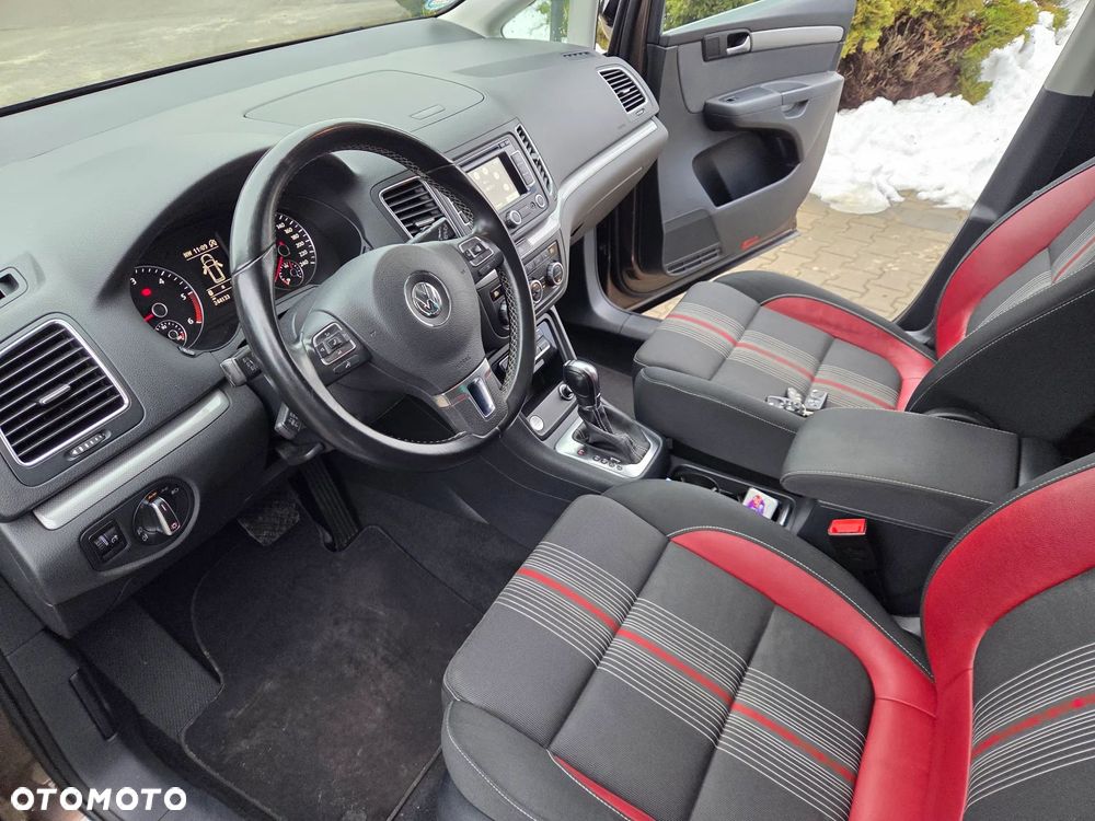 Volkswagen Sharan 2.0 TDI DSG Blue Motion Match - 23