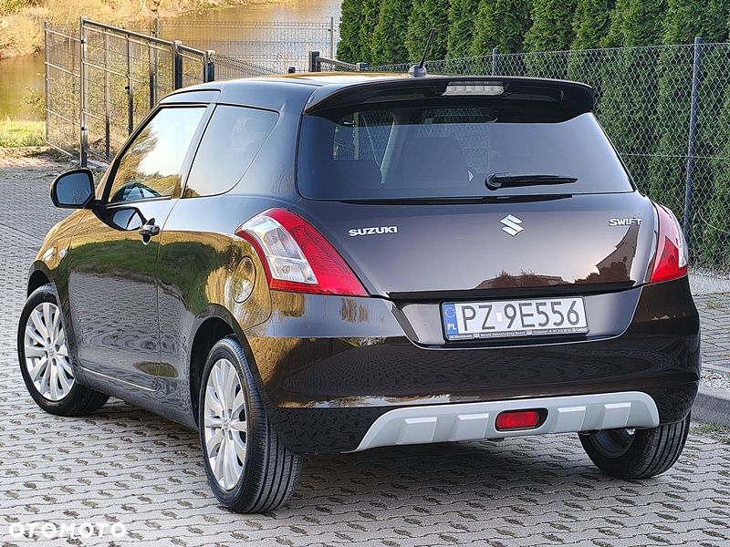 Suzuki Swift 1.2 Premium - 4