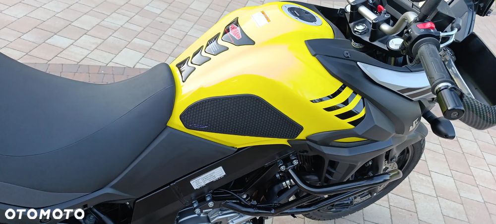Suzuki V-STROM - 20