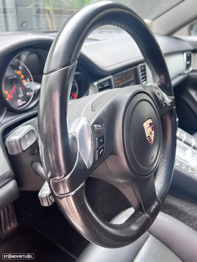 Porsche Panamera Standard - 11