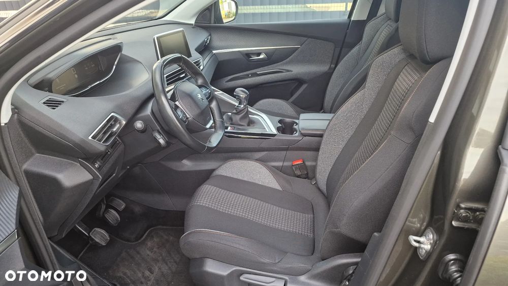 Peugeot 3008 PureTech 130 Stop & Start GPF Allure - 21