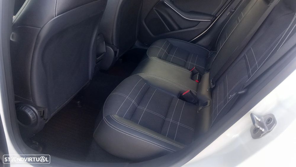 Mercedes-Benz A 180 CDI (BlueEFFICIENCY) Urban - 13