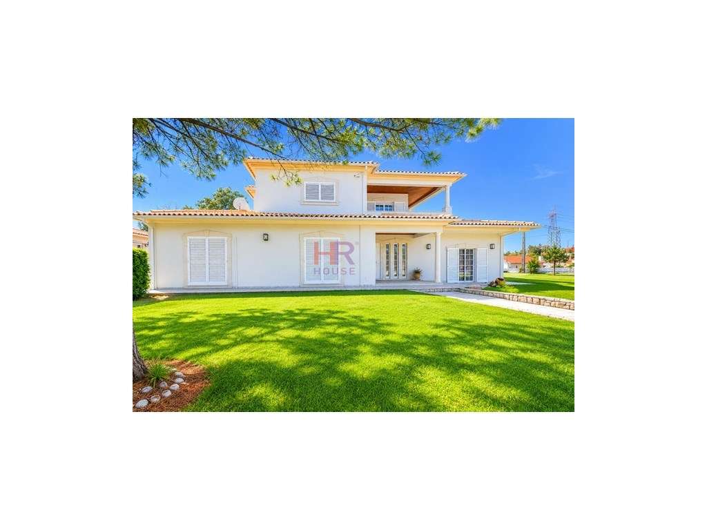 Moradia isolada T5 com piscina privada e jardim em Santa Clara, Coi... - Grande imagem: 2/12