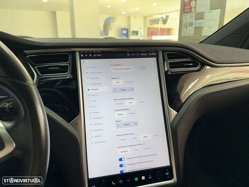 Tesla Model X 100D - 33