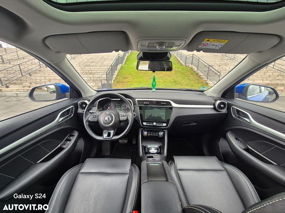 MG ZS EV Luxury - 7