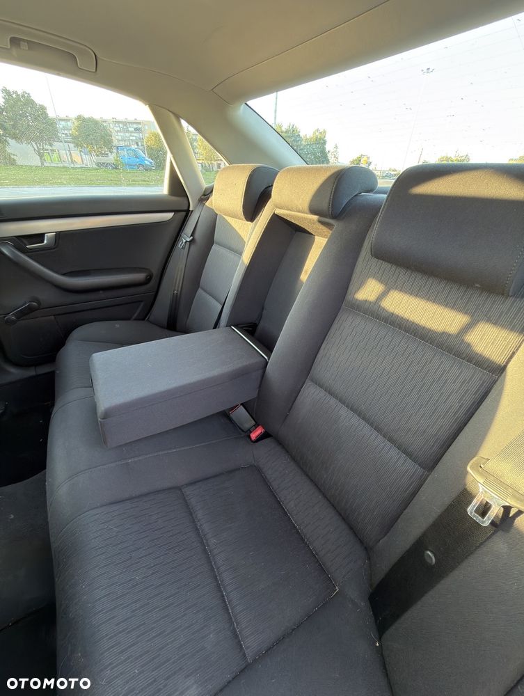 Audi A4 Limousine - 24