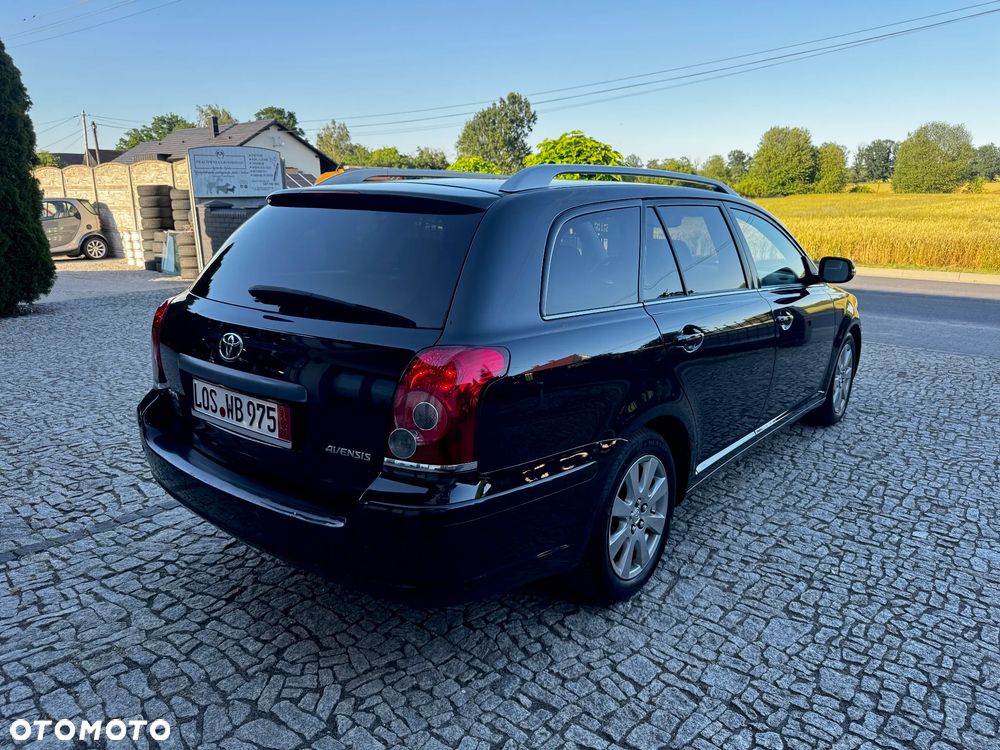 Toyota Avensis 1.8 VVT-i Executive - 5