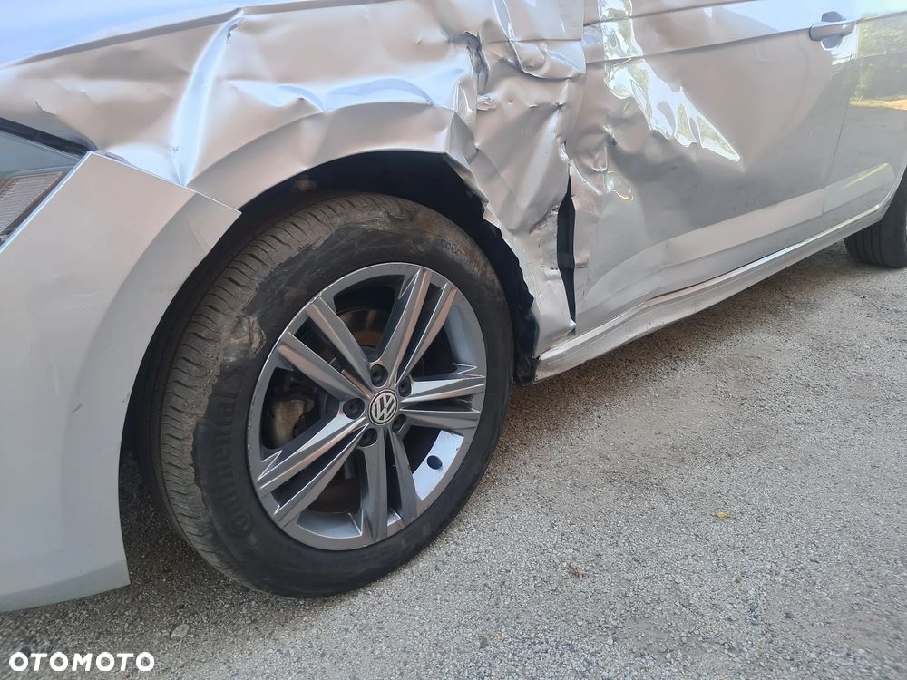 Volkswagen Polo 1.6 TDI SCR DSG Highline - 11