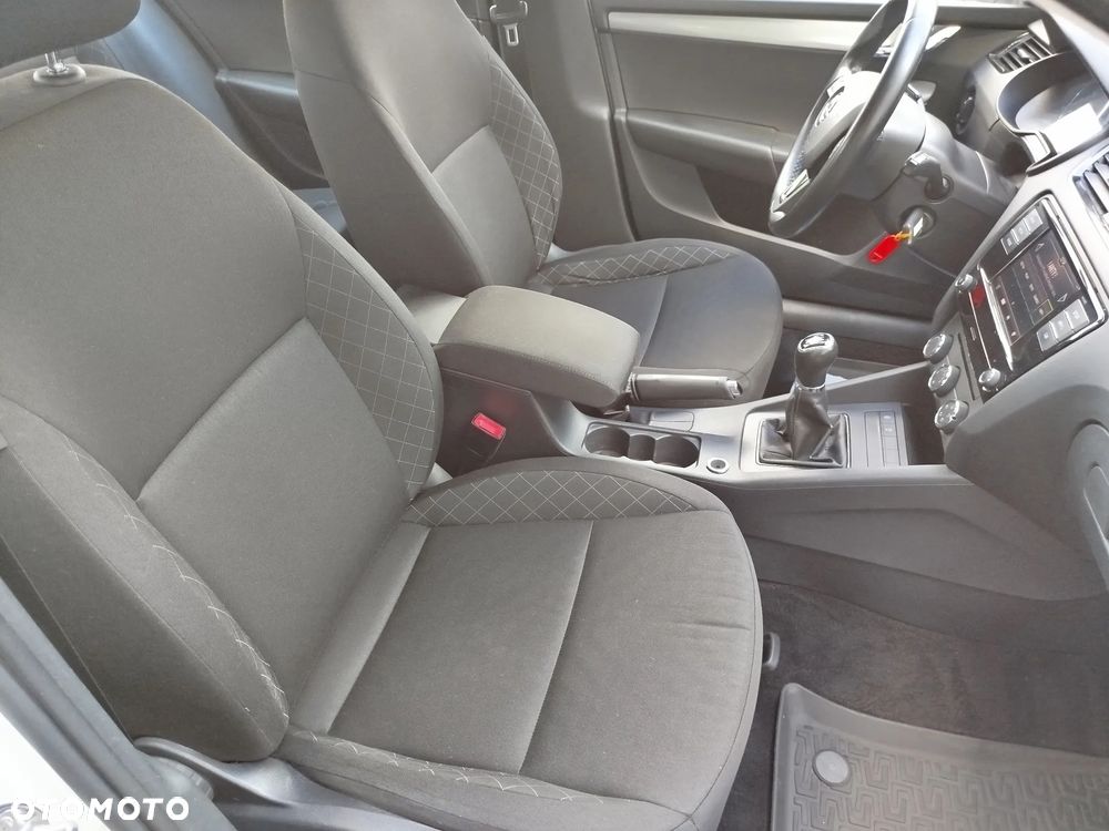 Skoda Octavia 1.0 TSI GPF Active - 17